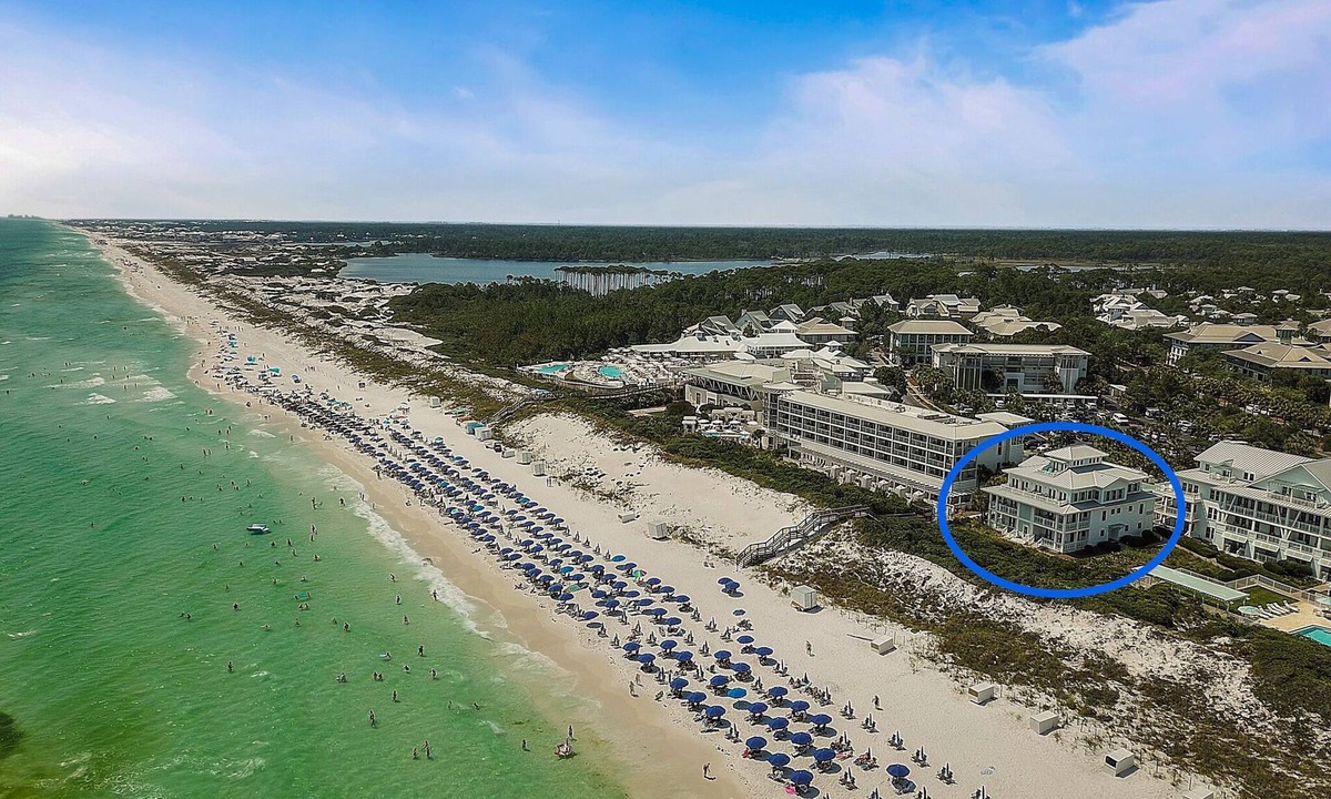 Gulf District House | Watercolor-Location Location steps to BEACHnBOOK May 2-9 May 9-16 open