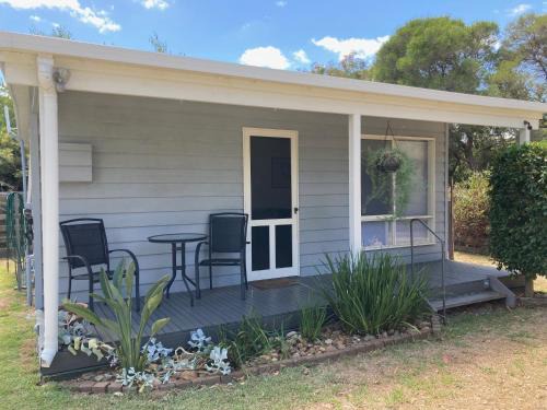 Rosebud Apartment | Waterfall Cottage