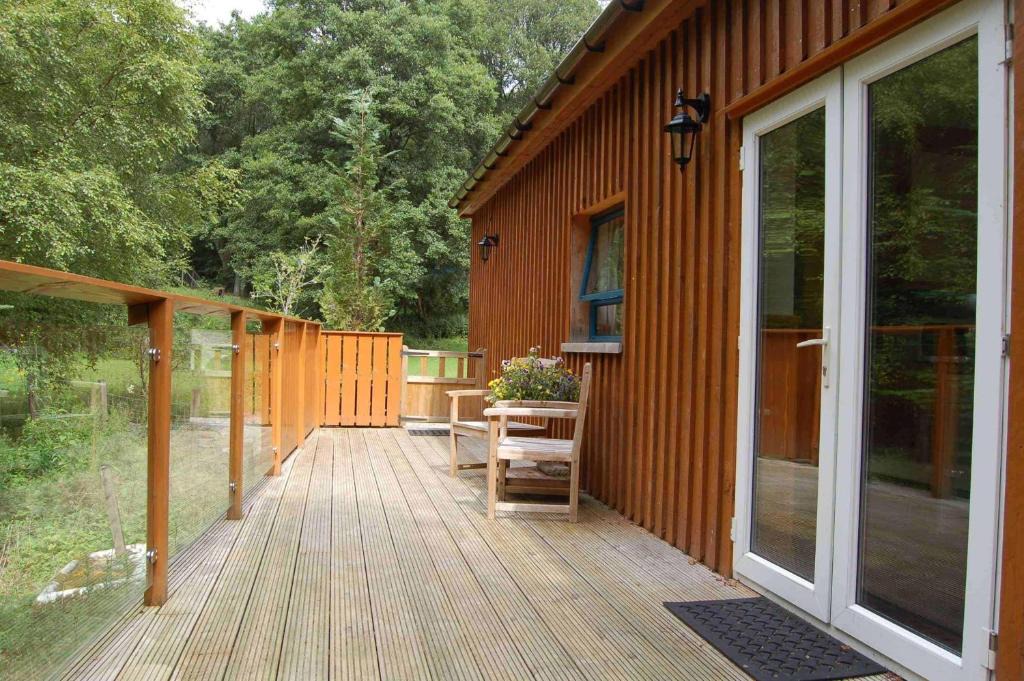 Killin Cabin | Waterfall Lodge - private waterfall and sauna