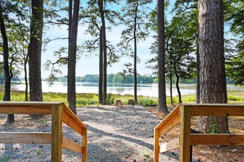 Locustville House | Waterfront 1BR on Working Farm with Deck and View