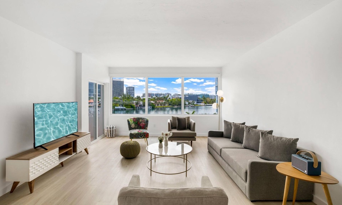 Bay Harbor Islands Apartment | Waterfront 2BR/2BA Apt with Stunning Views