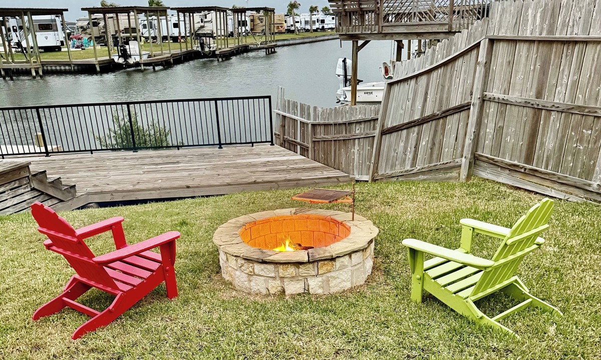 Flour Bluff House | Waterfront 3-bedroom private dock for boat access in Corpus Christi