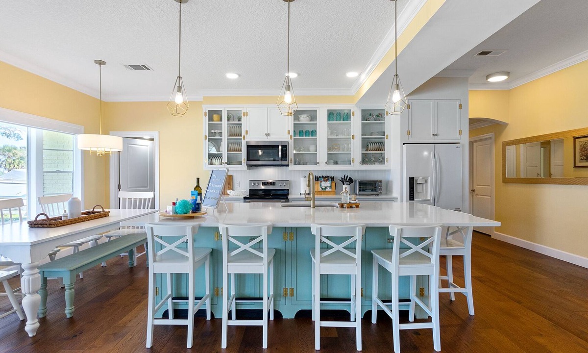 Elizabeth Mcbrides Raulersons House | Waterfront 4 Bed House Daytona Beach FL