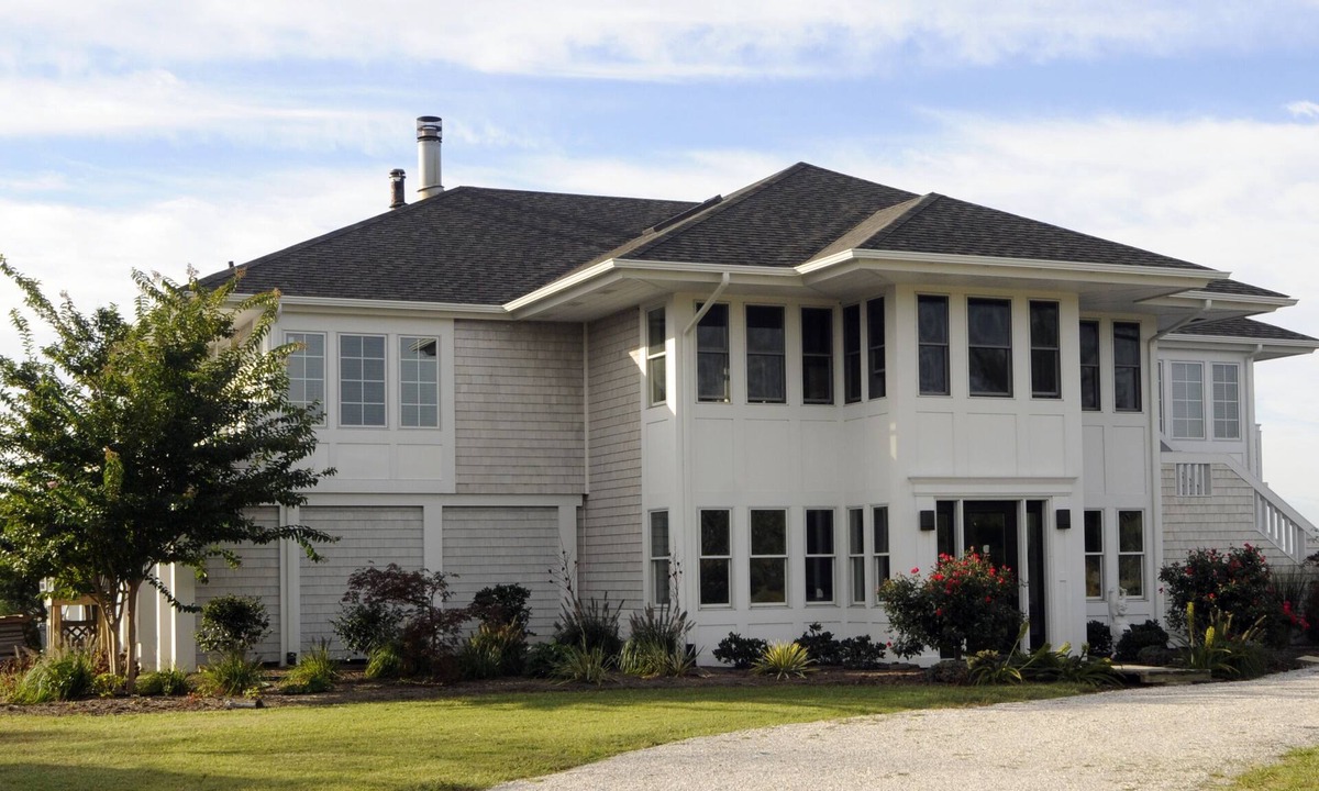 Chincoteague House | Waterfront 5 star: North End of Island. Private property borders Pony pasture!
