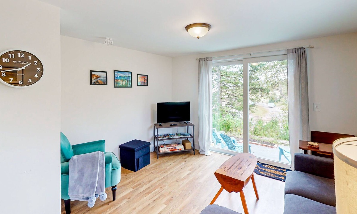 Lubec House | Waterfront adobe with a firepit, grill, board games, and W/D - dog-friendly