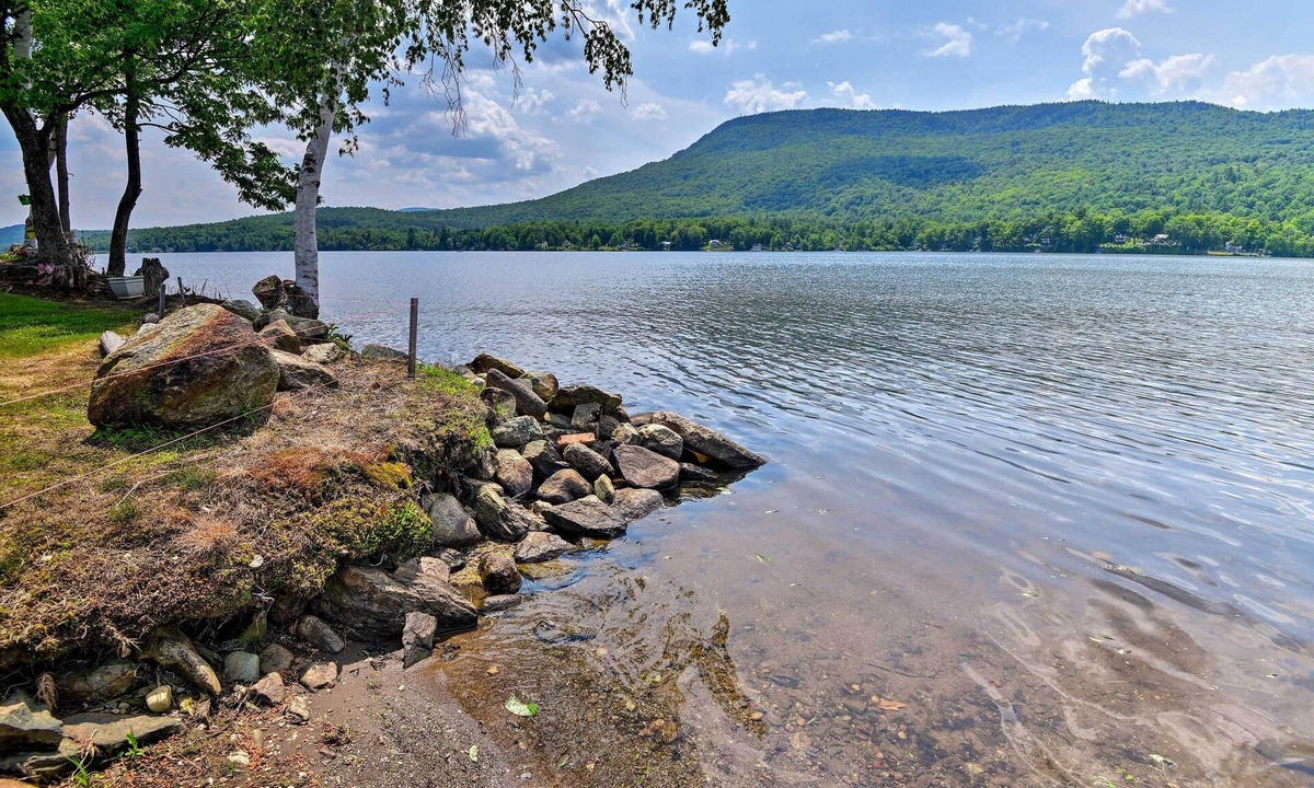 Lake Elmore Apartment | Waterfront Apartment: Beach & Fire Pit Access!