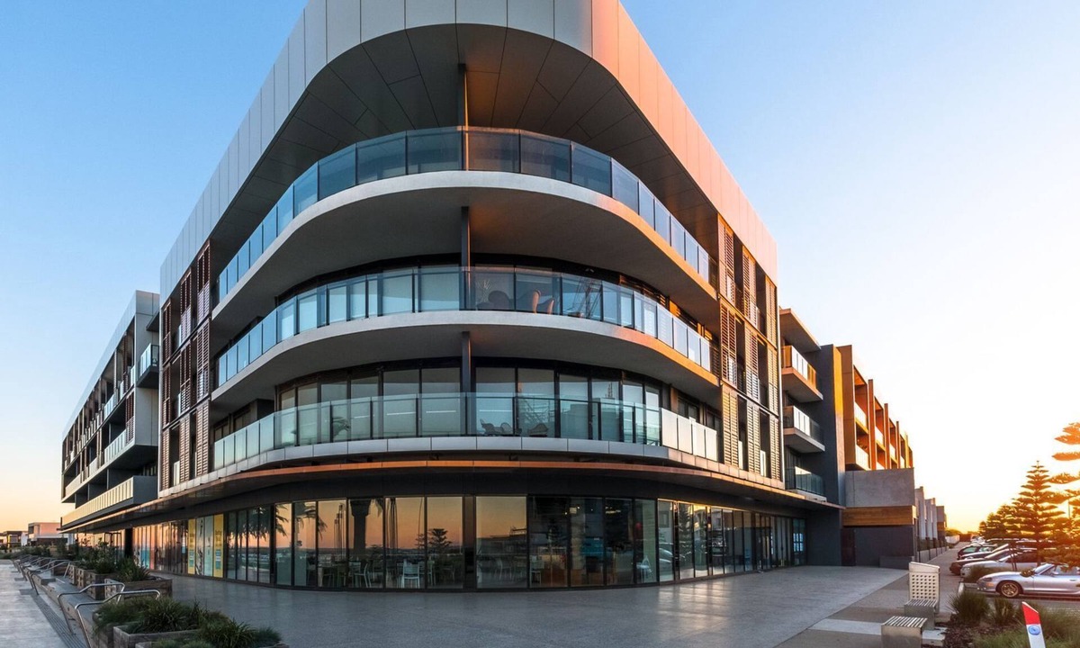 Werribee South Apartment | Waterfront Apt 221 Marina Quays