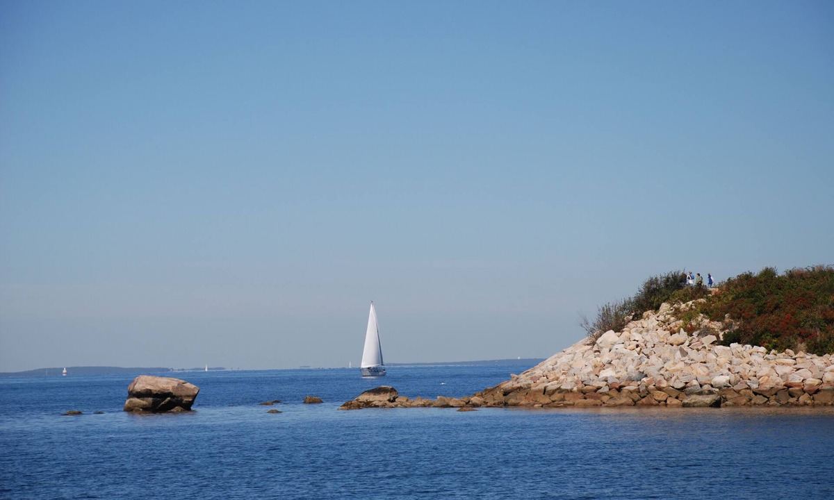 Falmouth Cottage | Waterfront Boathouse Cottage