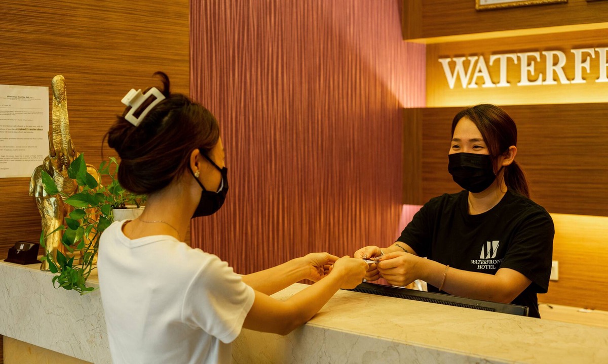 Kampung Bahasa Kapor Hotel | WaterFront Boutique Hotel