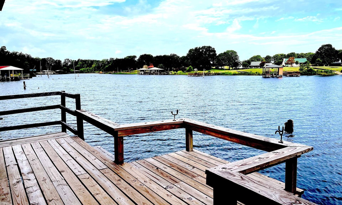 Alba House | Waterfront Cabin on Lake Fork~private ramp, open-air dock & lift. Pet friendly!