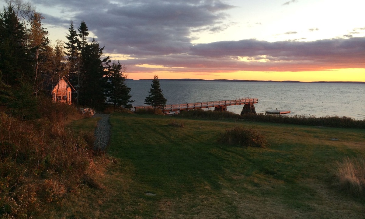 Bernard Cabin | Waterfront Cabin with Private Dock and Cobblestone Beach