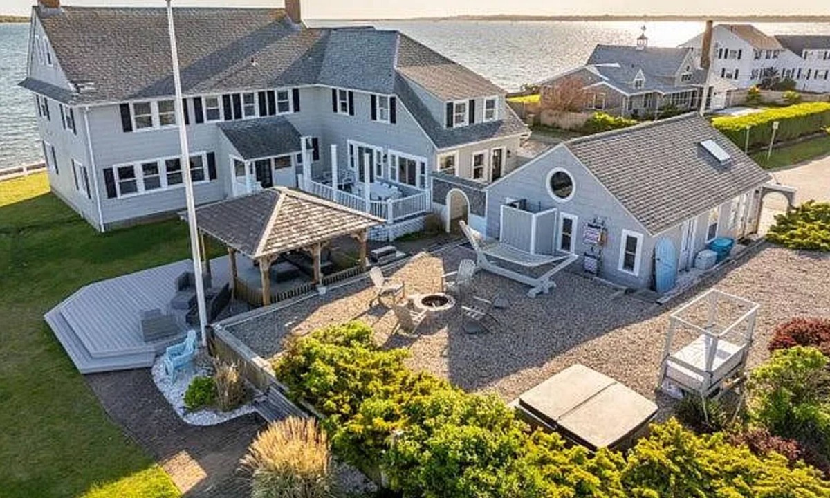 West Yarmouth House | Waterfront Cape Cod Escape - 9 Bedrooms + Guest House