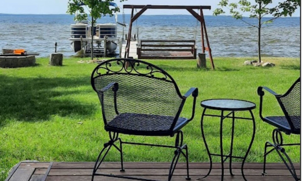 Houghton Lake Cottage | Waterfront Charmer!