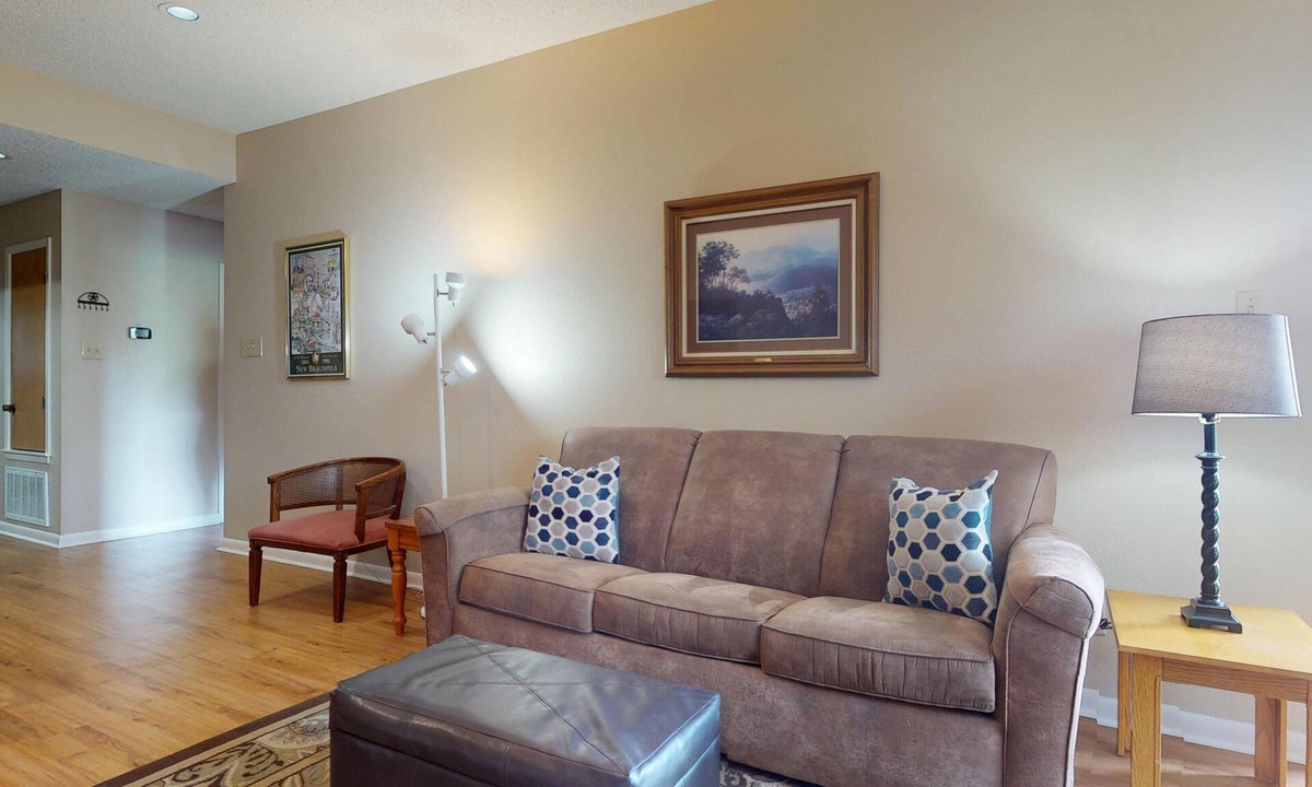 New Braunfels Condo | Waterfront Condo on the Comal River- CW B210 : Free Tubes with Rental!