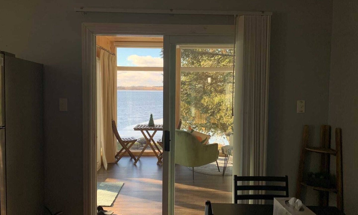 Greenbank Cottage | Waterfront Cottage at North Shore of Lake Scugog