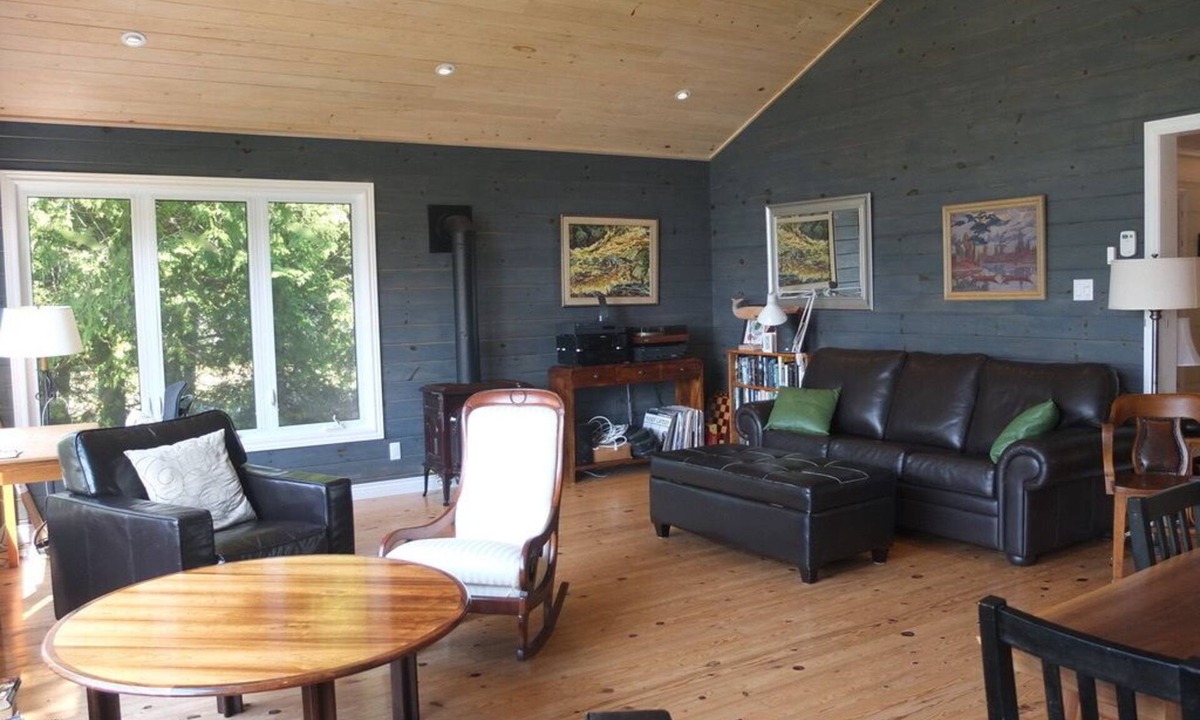 Colpoys Bay Cottage | Waterfront Cottage, Hope Bay on Georgian Bay