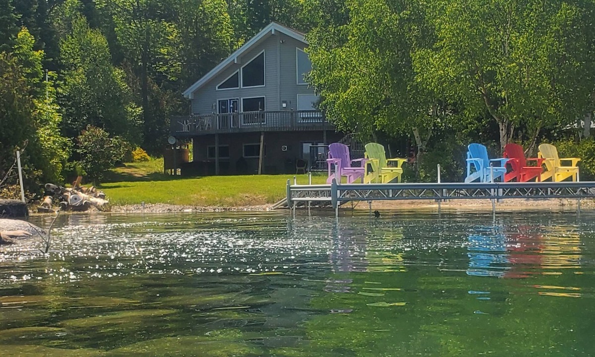 Colpoys Bay Cottage | Waterfront Cottage, Kayak, Gazebo,Sauna, Pool Table, Sunset.