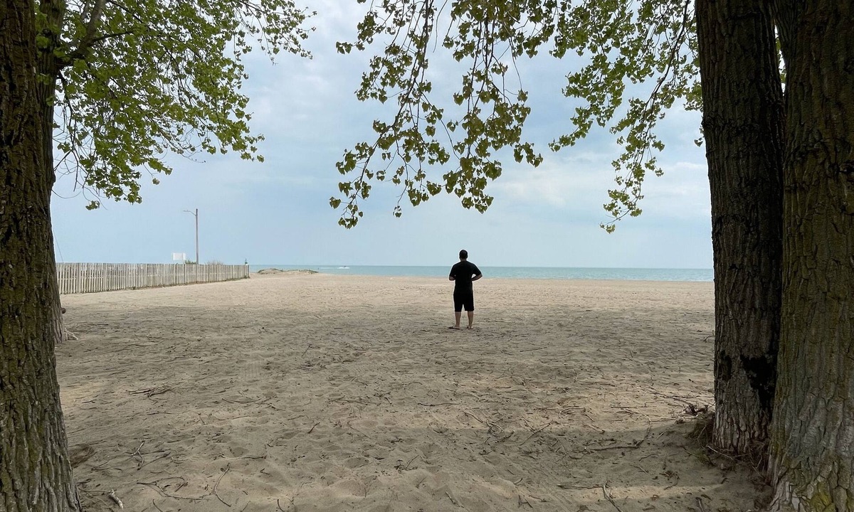 Kingsville Cottage | Waterfront Cottage, on Lake Erie Boat Channel