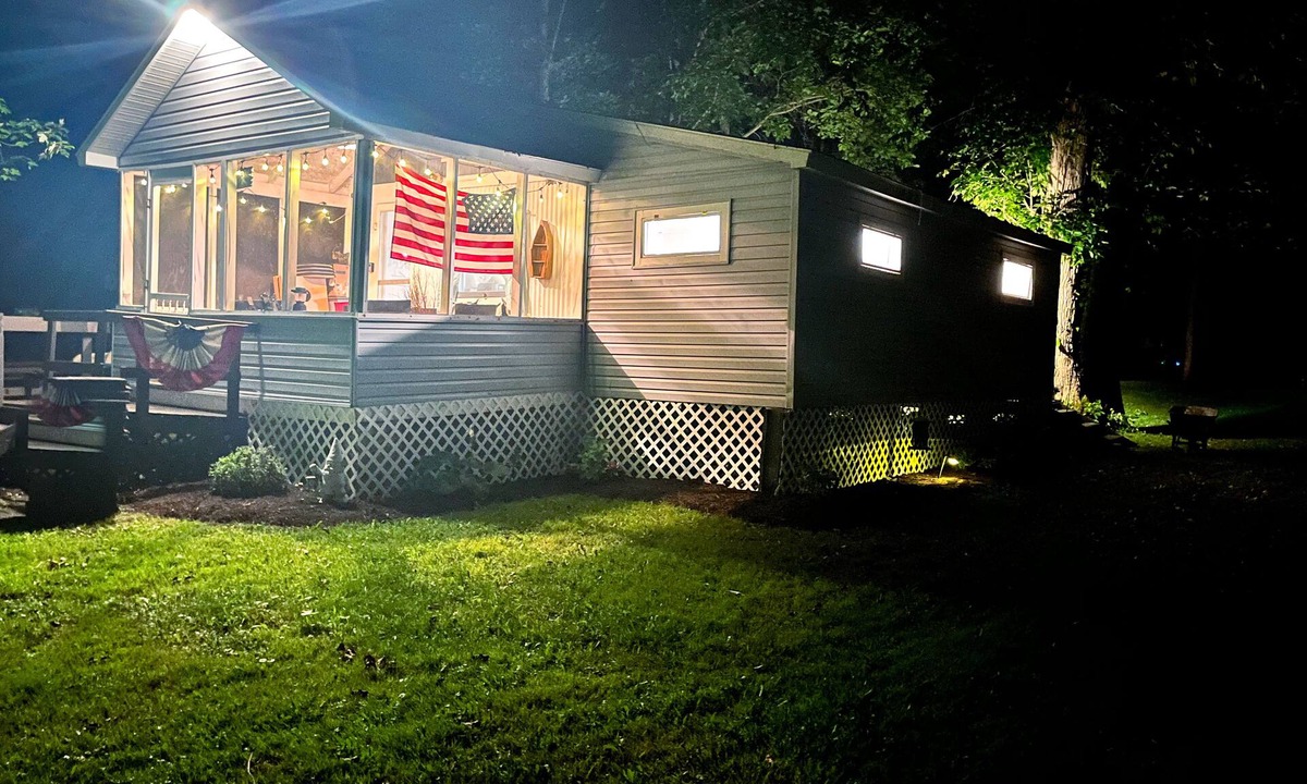 Jordan House | Waterfront Cottage on Cross Lake with Dock Space!