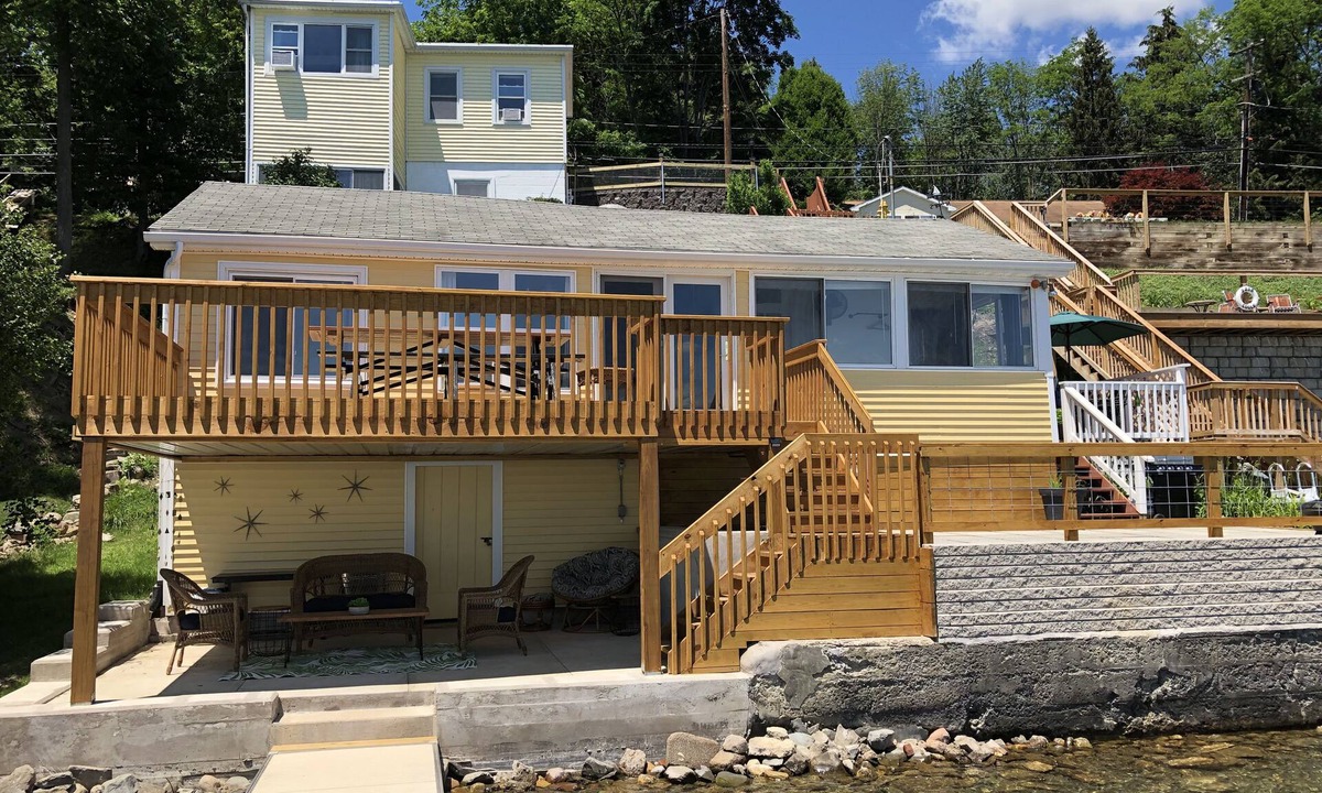 Town of Jerusalem Cottage | Waterfront Cottage on Keuka Lake near Penn Yan