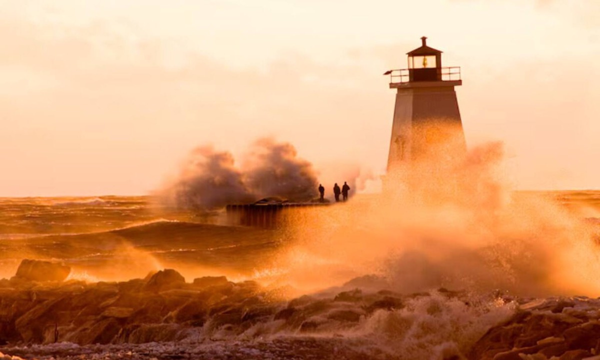 Dunnville Cottage | Waterfront Cottage, Top Fishing Spot, Light House, Pet-Friendly