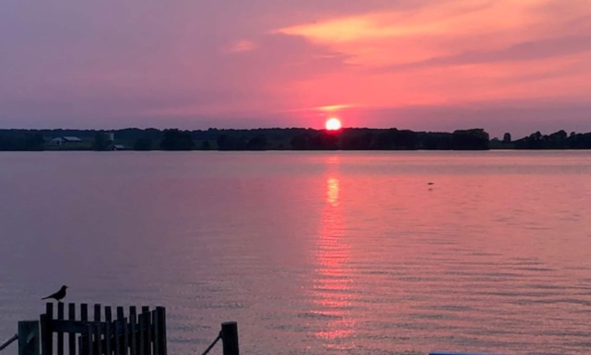 Cape Vincent Cottage | Waterfront Cottage! RENOVATED 2026 Amazing Sunset Views!