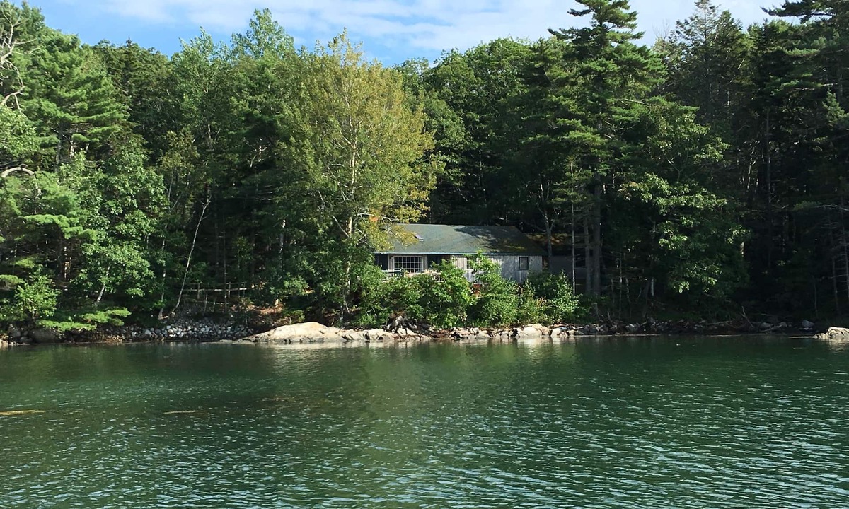 South Bristol Cottage | Waterfront Cottage with Sunsets, Hot Tub and Dock access