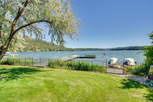 Tumtum House | Waterfront Deck with Fire Pit Lake Spokane Gem!