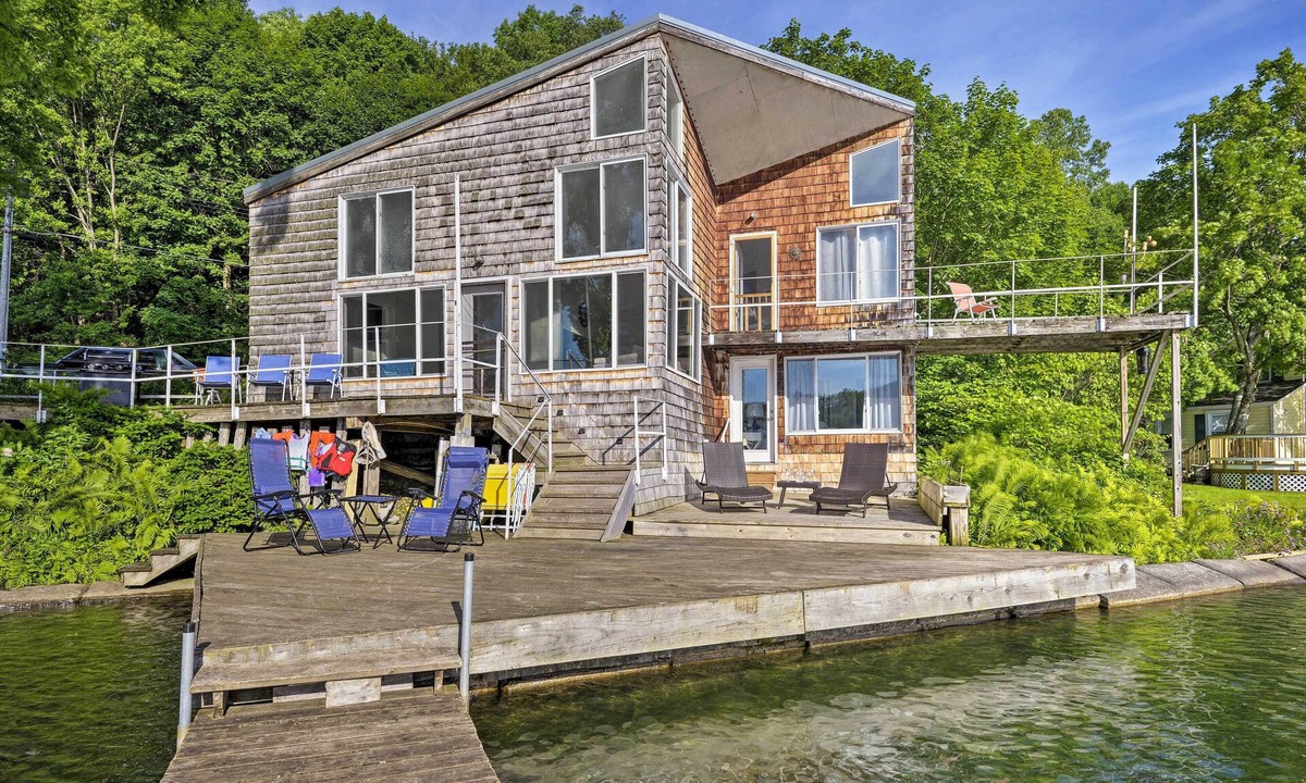 De Ruyter House | Waterfront DeRuyter Home w/Private Dock!