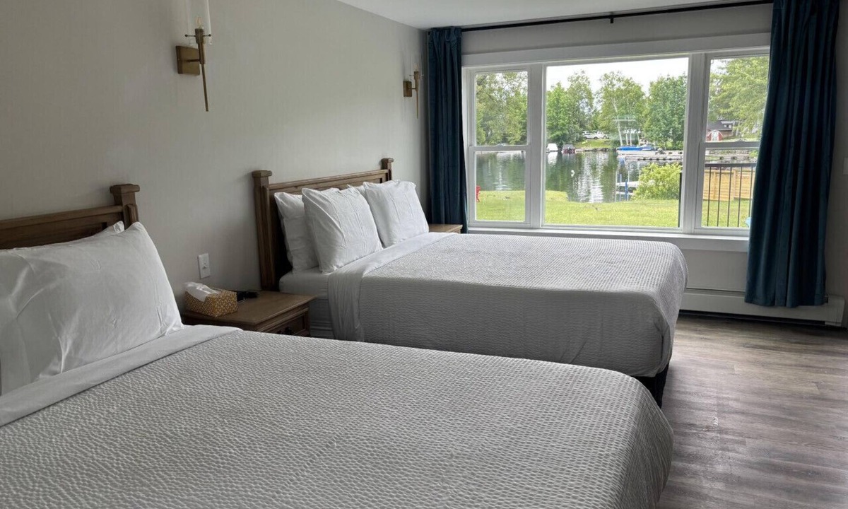 Greenville Junction Hotel | Waterfront-Direct ATV Access-Mountain View