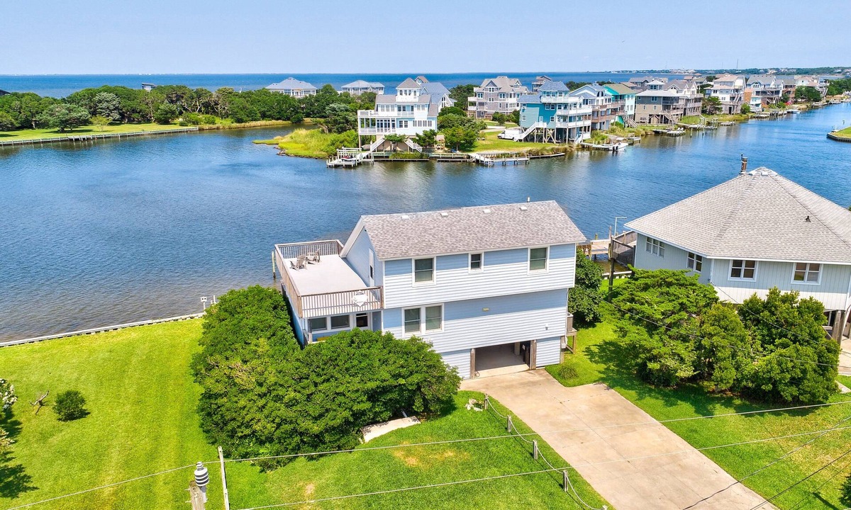 Brigands' Bay House | Waterfront, Dog-Friendly House w/Shared Pool, Free WiFi, Private W/D, Central AC