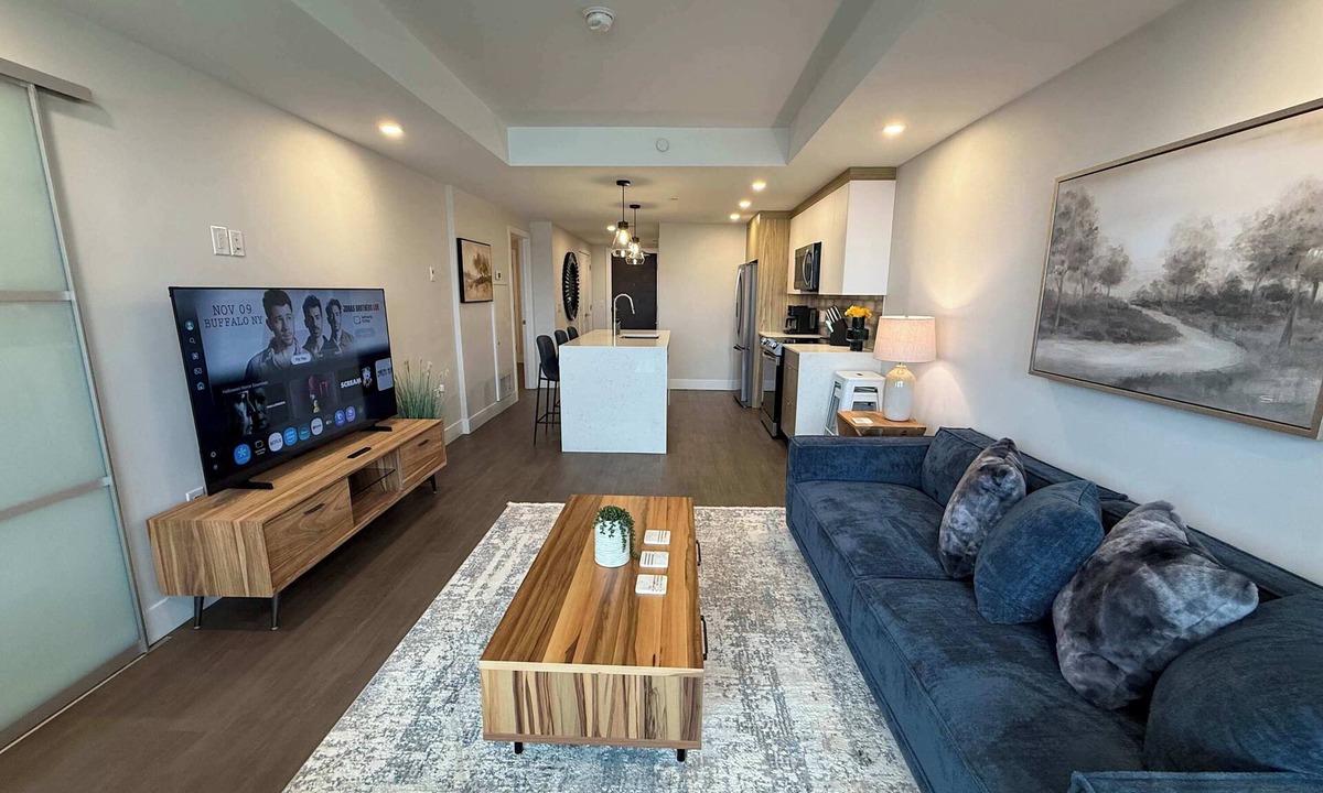 Downtown Halifax Apartment | Waterfront downtown 2 BR, 2 Bath with 6 appliances