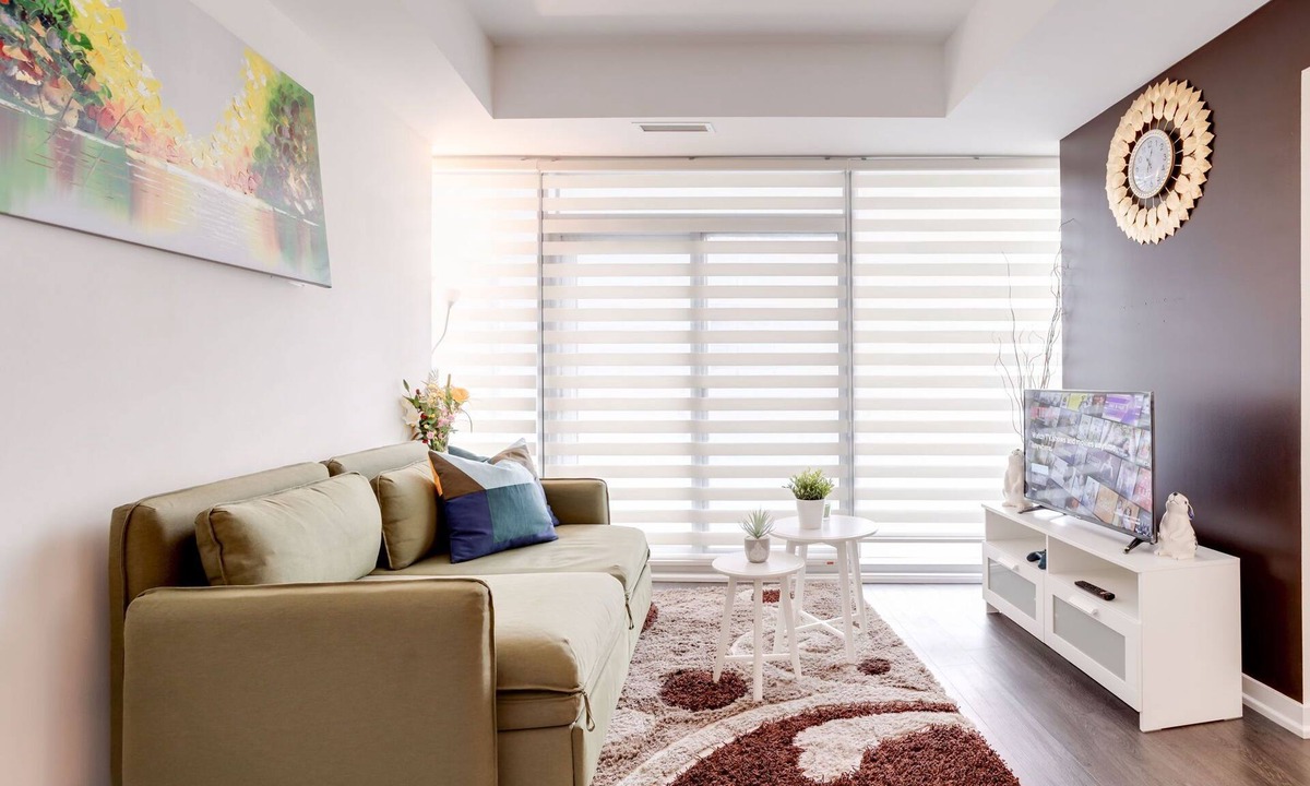 Toronto Entertainment District Condo | Waterfront/Ent. District Condo-MTCC + Free Parking