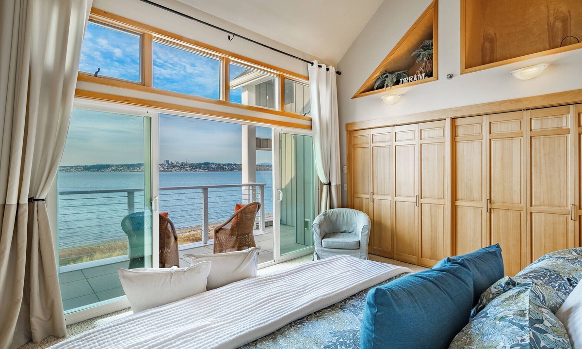 Blaine Condo | Waterfront Escape on Semiahmoo Spit – 3BR/2.5BA Condo with Panoramic Views