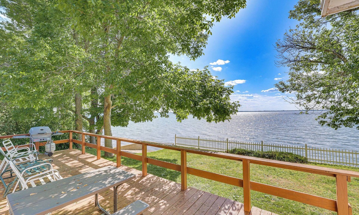 Swanton Cottage | Waterfront Family Cottage on Lake Champlain
