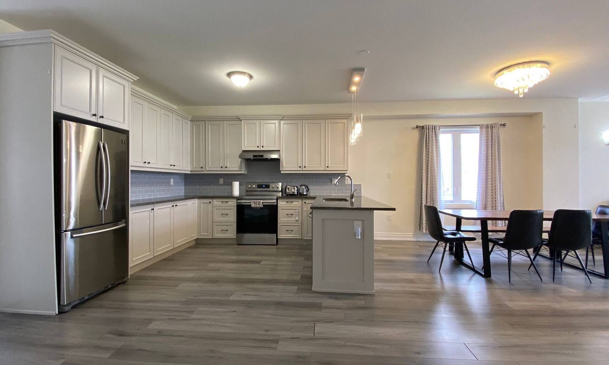 Rama Cottage | Waterfront Family Getaway ★ Lake St. John