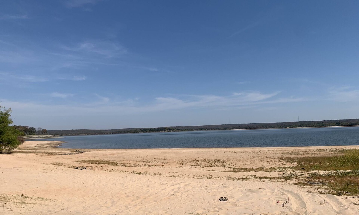 Longtown House | Waterfront family vacation home at Eufala. Sleeps 14. Newly remodeled. Amazing.