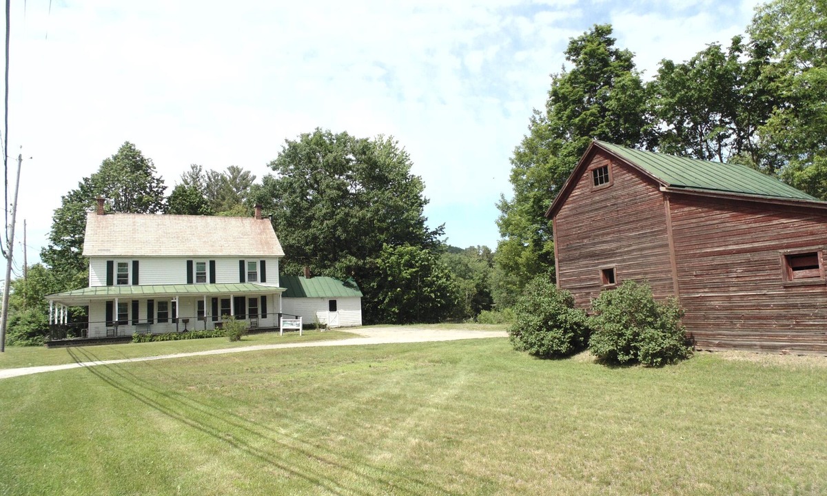 Warrensburg Other | WATERFRONT FARMHOUSE