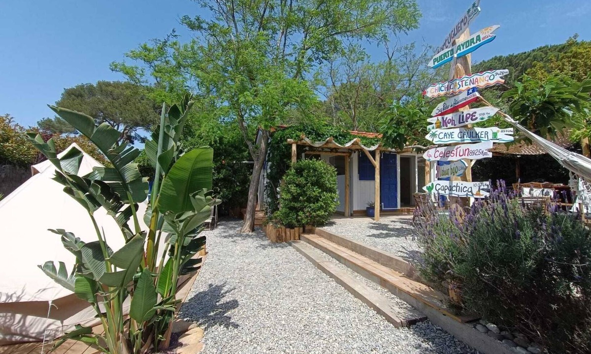 Les Sablettes House | Waterfront fisherman's cottage Lou Miou
