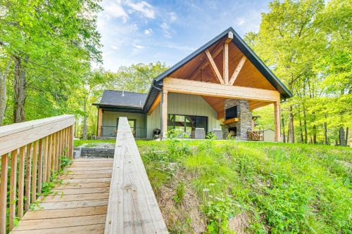 Flippin House | Waterfront Flippin Retreat w/White River Access!