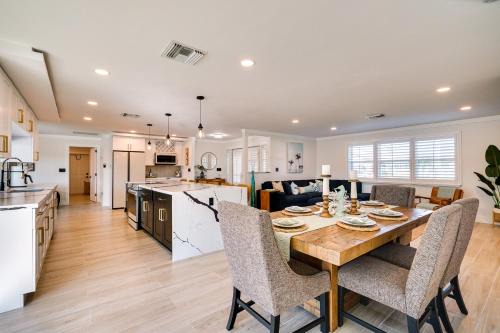 Biggar House | Waterfront Fort Myers Home: Private Pool & Dock