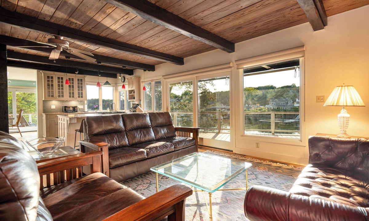 Branford House | Waterfront GEM: 3BR House w/AC & WiFi in Branford, minutes from Yale