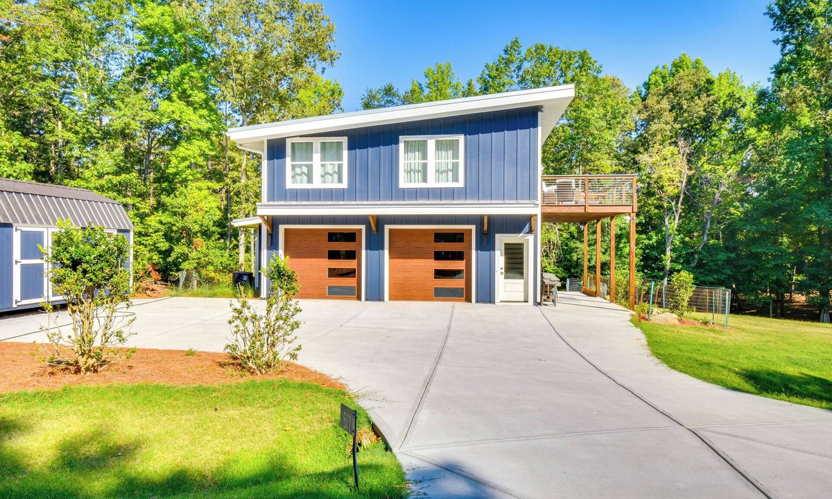 Reed Creek Apartment | Waterfront Hartwell Apartment w/Dock Access!