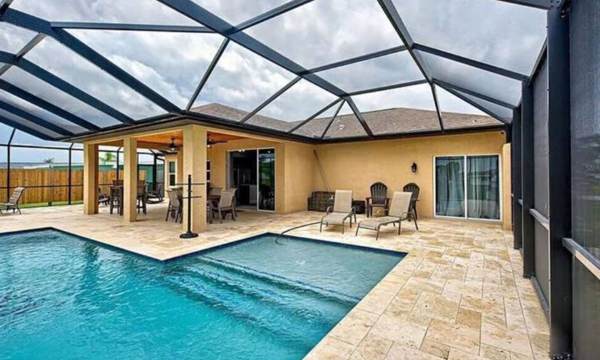 North Port House | Waterfront Heated Pool near Boca Grande and Siesta beaches