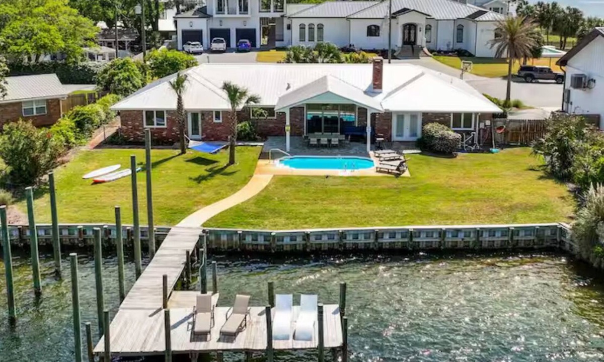 Fort Walton Beach House | Waterfront ~Home~ Private ~Pool & Deep Dock~ Boats