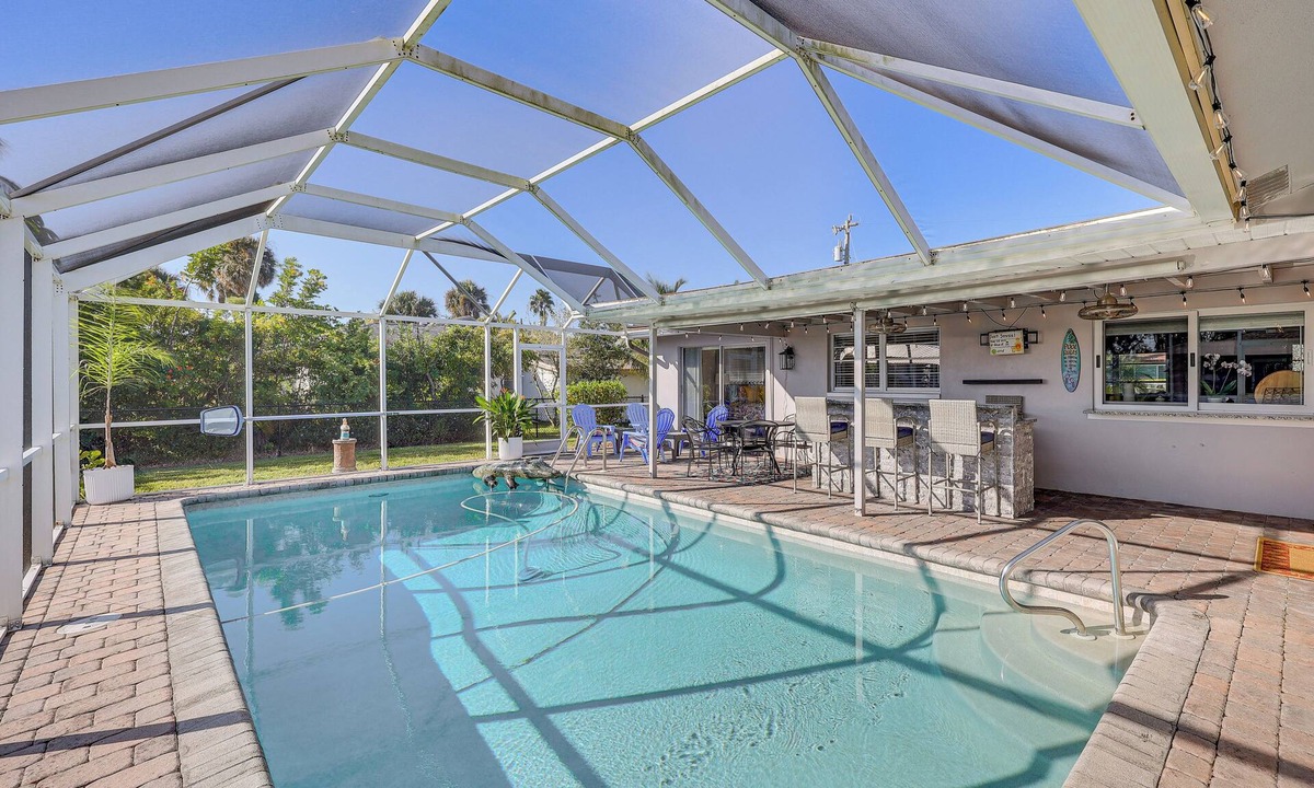 North Fort Myers House | Waterfront Home w/Boat Dock & Bar in N Fort Myers