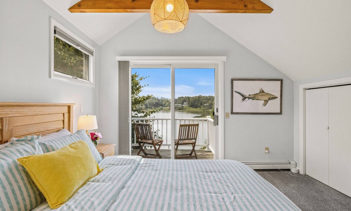 West Chatham House | WATERFRONT home close to Downtown Chatham!