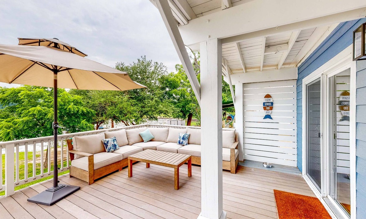 Pointblank House | Waterfront Home, Dog-Friendly, Private Pier, Kayak