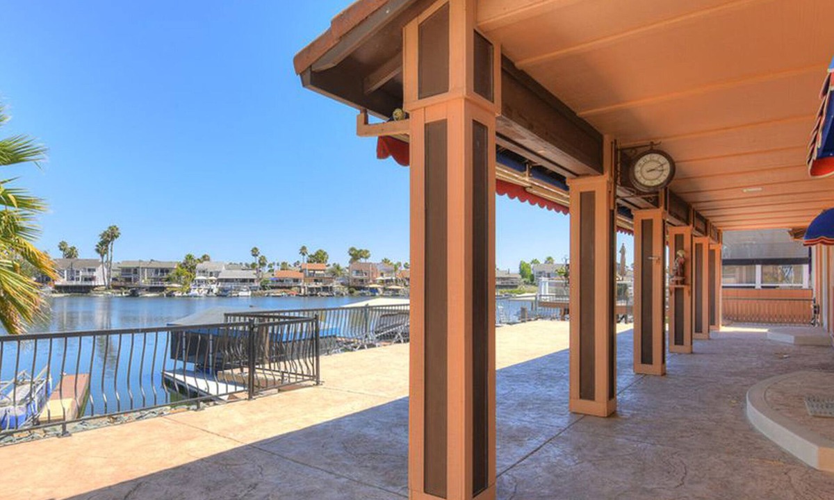 Discovery Bay House | Waterfront Home ~ Fun Weekend Getaway