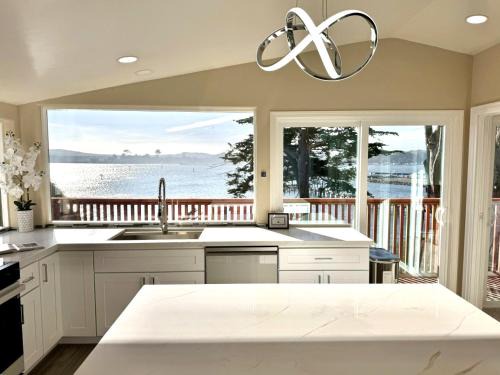 Old Town House | Waterfront Home in Bodega Bay! 3Beds, 2Baths & panoramic ocean views